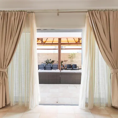 With Pool In Madronal Fanabe,