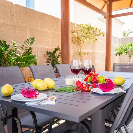 With Pool In Madroñal Fañabe, Villa Costa Adeje (Tenerife)