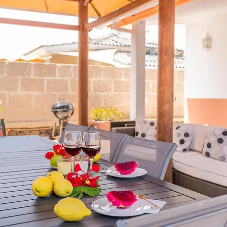 With Pool In Madroñal Fañabe, *