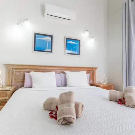 With Pool In Madroñal Fañabe, Costa Adeje (Tenerife)