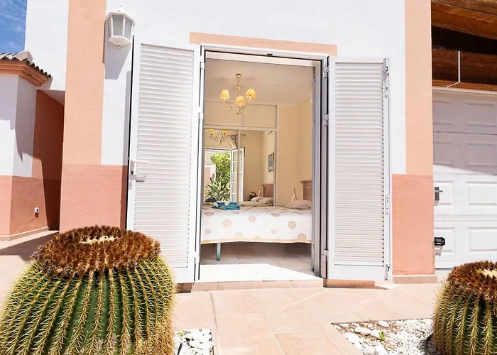 Вілла With Pool In Madronal Fanabe, *