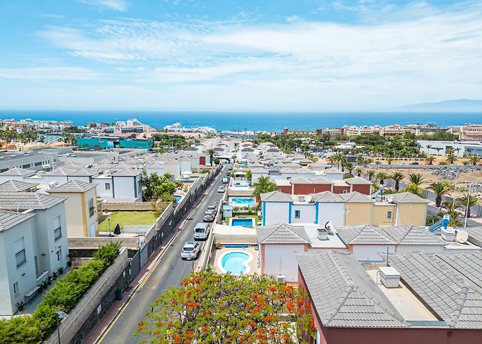 With Pool In Madronal Fanabe, *