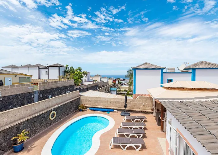 Вілла With Pool In Madronal Fanabe,