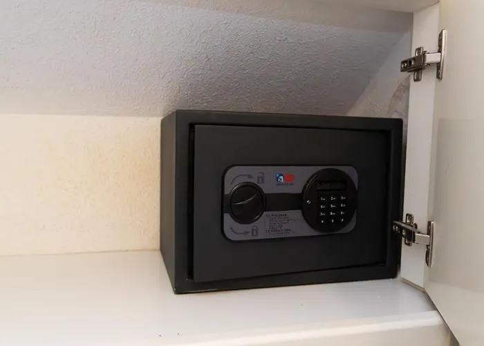 With Pool In Madronal Fanabe, Вілла *