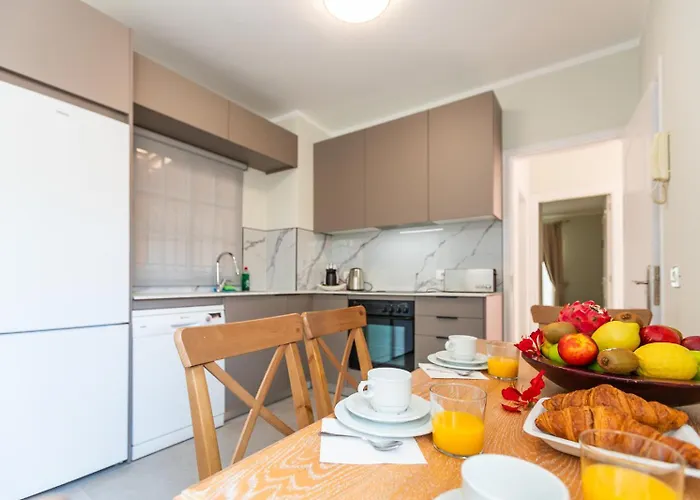 With Pool In Madronal Fanabe, Вілла *